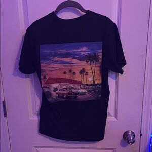 IN-N-Out Burger Texas graphic tee size small